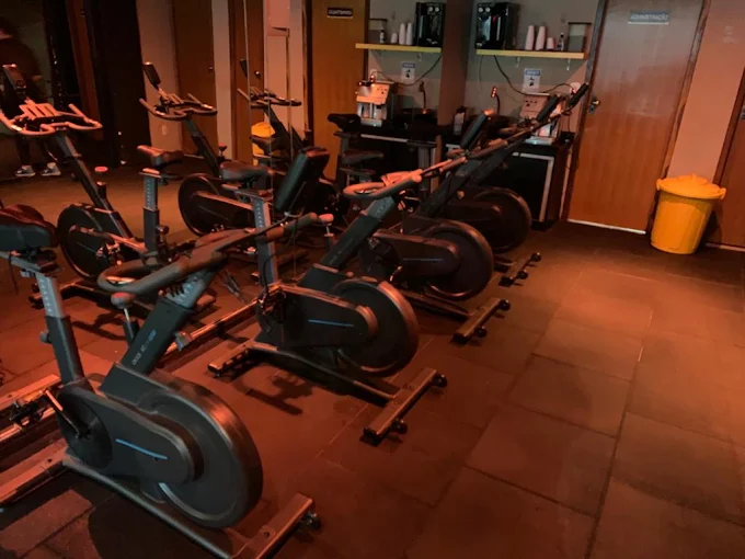 Como é uma aula na May Bootcamp? Veja o que acontece em 50 minutos de treino